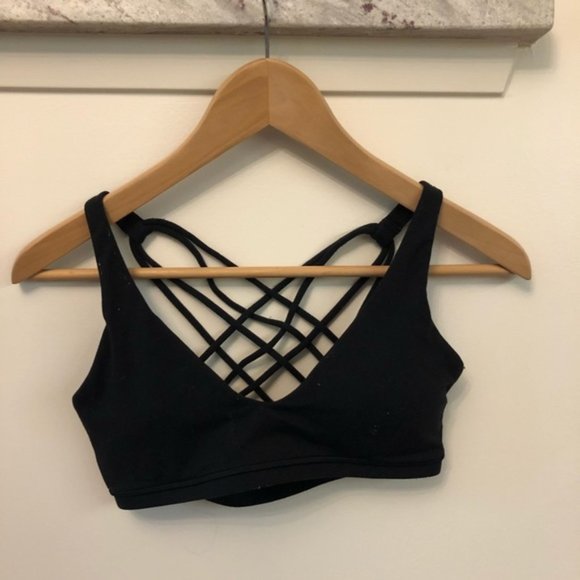 tna sports bra